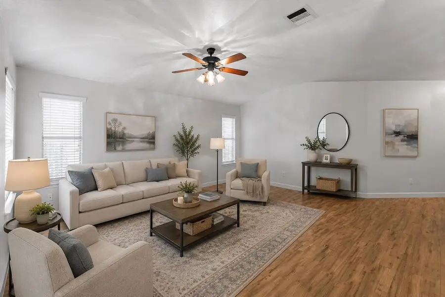 306 Creston St, Hutto, TX 78634 - #2