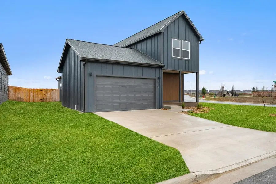 2025 Applewood Dr, Lockhart, TX 78644 - Image #3