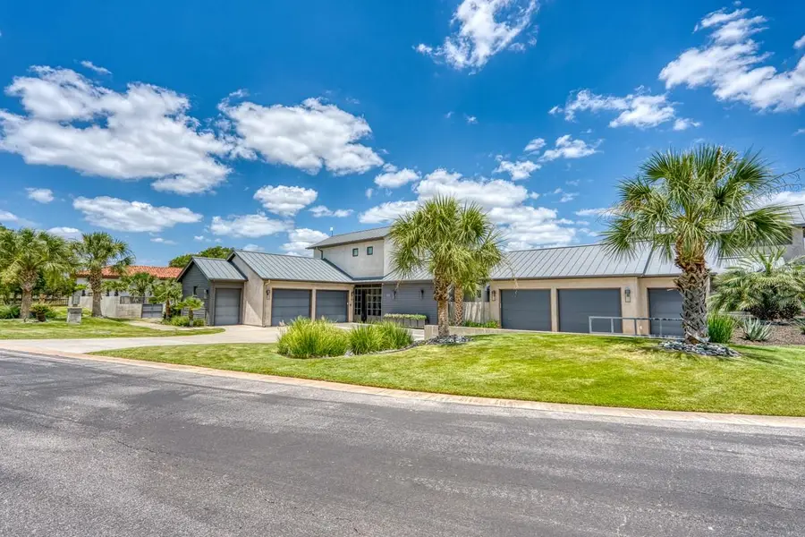 116 Wennmohs Pl, Horseshoe Bay, TX 78657 - #2