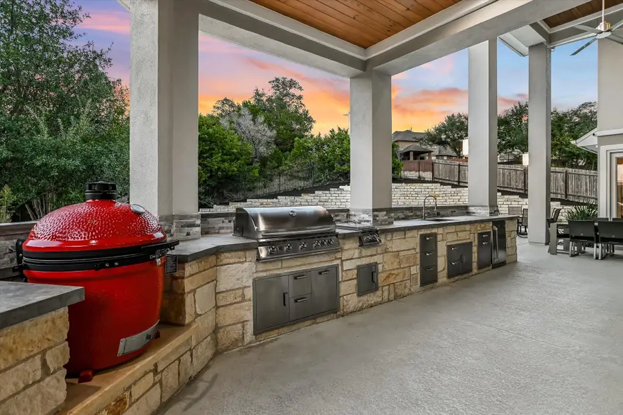 600 Emerald Ridge Dr, Austin, TX 78732 - Image #3