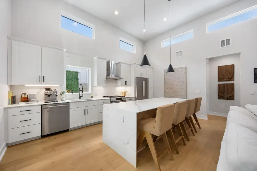 2711 Stacy Ln #2, Austin, TX 78704 - #3