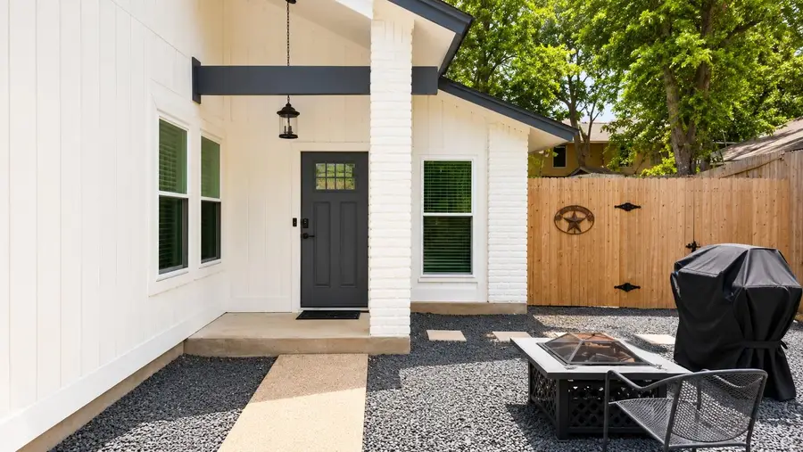 5405 Meadow Crst, Austin, TX 78744 - #2