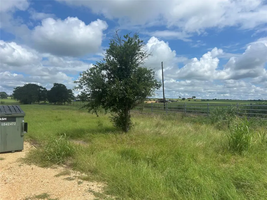 000 Old Potato Rd, Paige, TX 78659 - #2