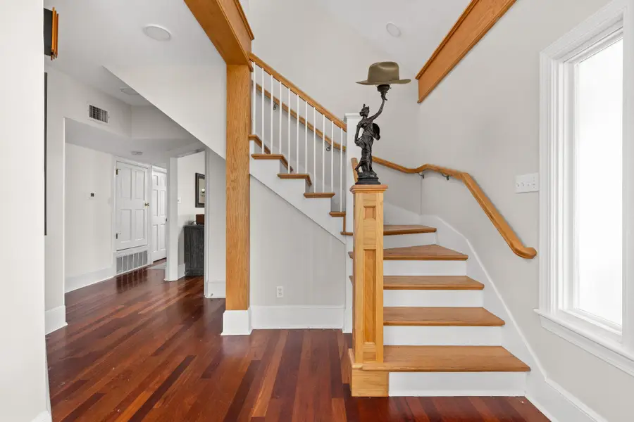 811 E 46th St, Austin, TX 78751 - #3