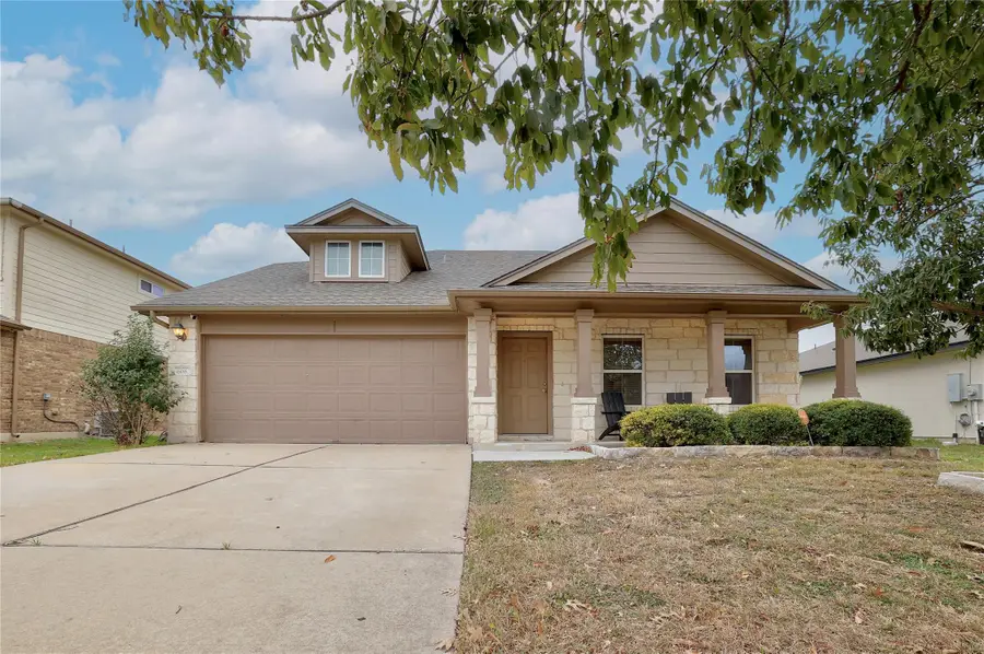 606 Creston St, Hutto, TX 78634 - #2