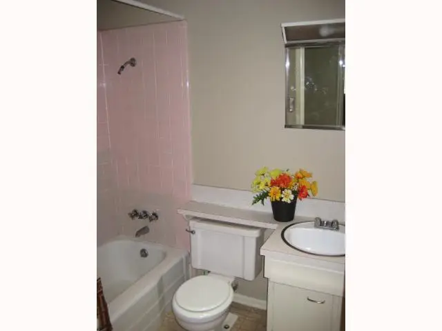 304 Sheraton Ave, Austin, TX 78745 - Image #2