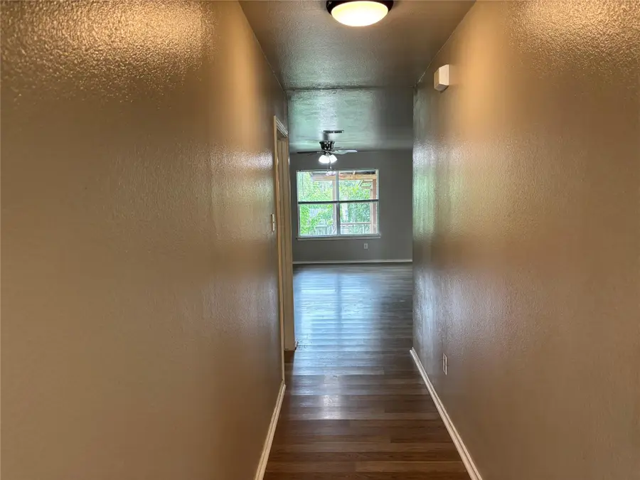 2101 Whistling Way, Taylor, TX 76574 - #2