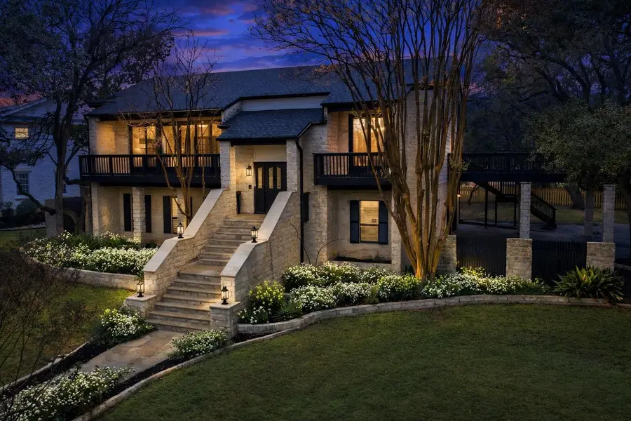 102 Laura Ln, Austin, TX 78746 - Image #3