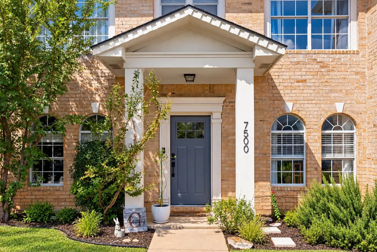 7500 Lobelia Dr, Austin, TX 78729 - #1
