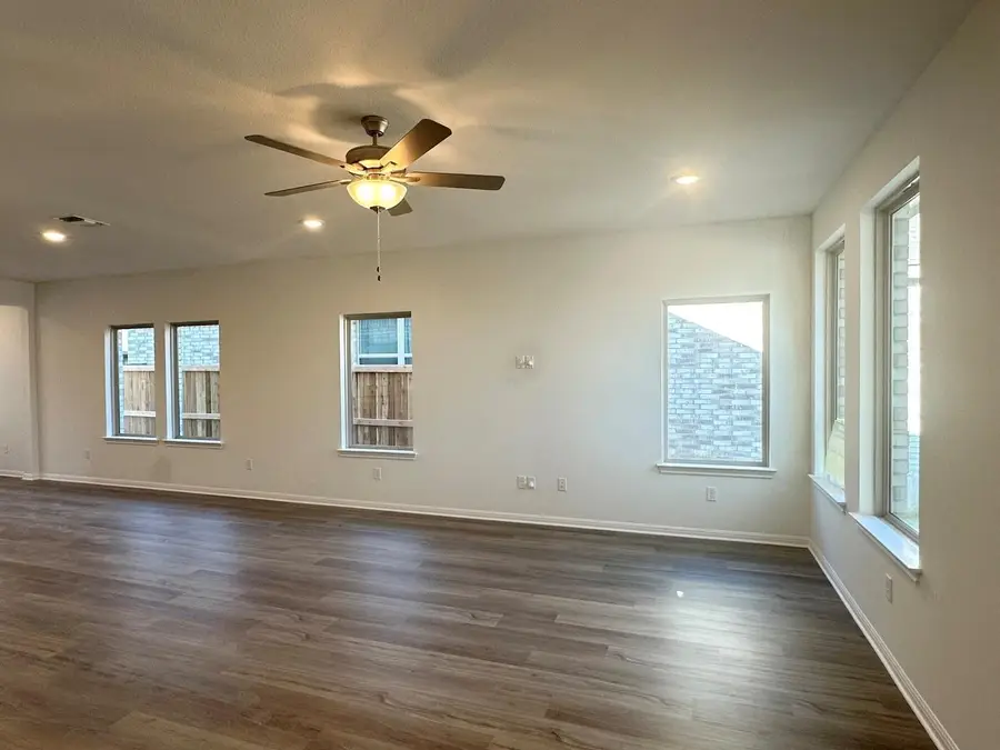 304 Bay Breeze Dr, Kyle, TX 78640 - Image #3