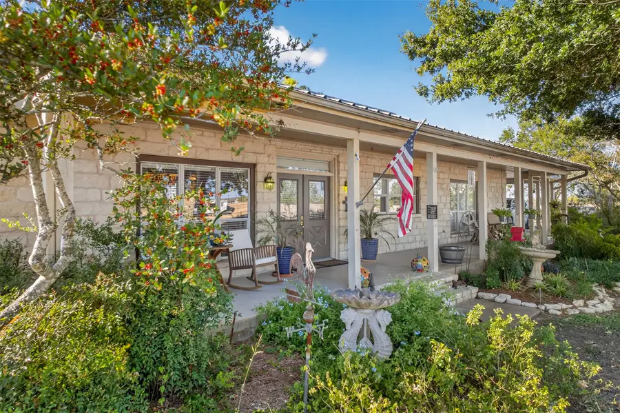 672 County Road 447, Waelder, TX 78959 - #2