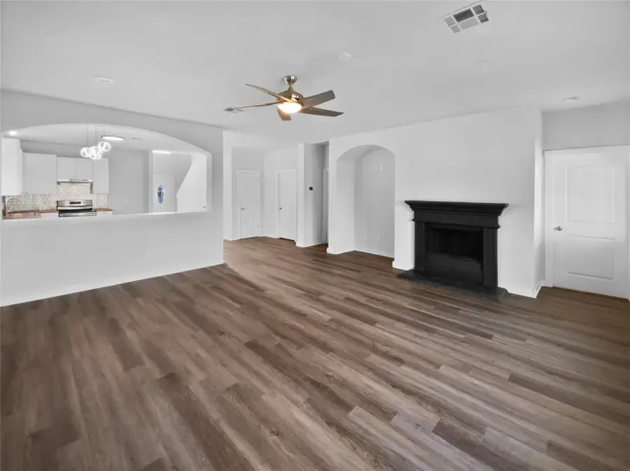 127 Campos Dr, Hutto, TX 78634 - #2