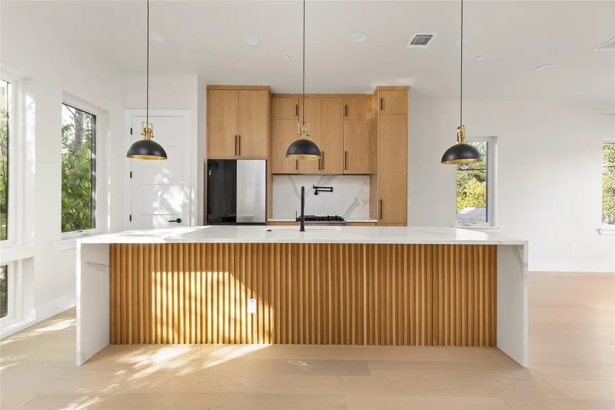 100 W Odell St #3, Austin, TX 78752 - #1