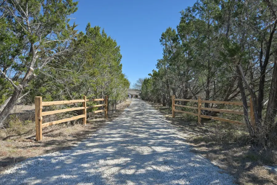 511 Blessing Ranch Rd, Liberty Hill, TX 78642 - #2
