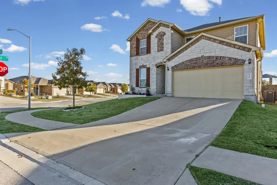 218 Lyre Leaf Dr, Buda, TX 78610 - Image #2
