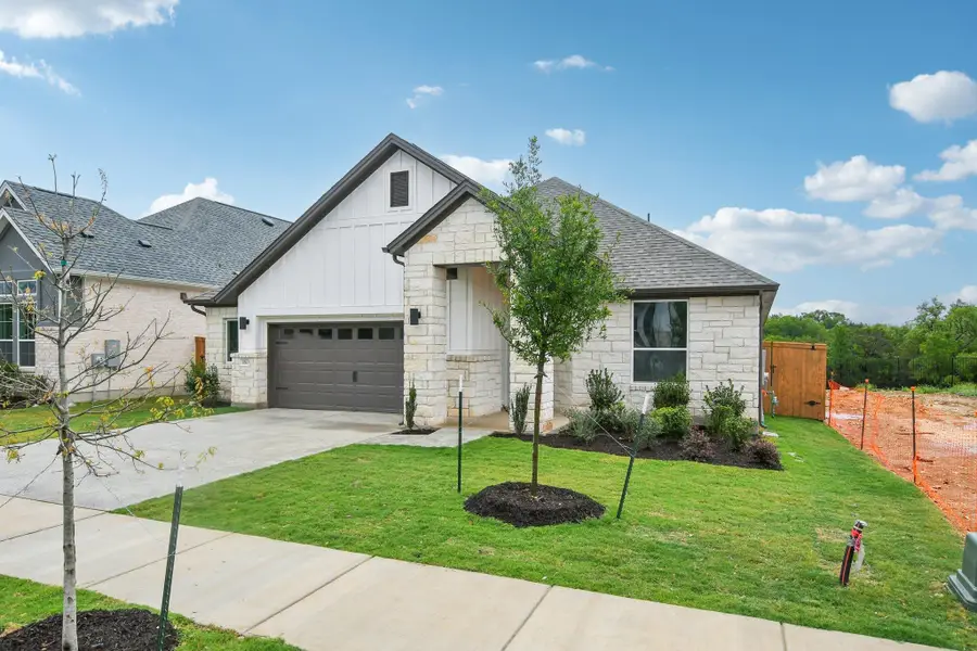 360 San Saba Dr, Buda, TX 78610 - #2