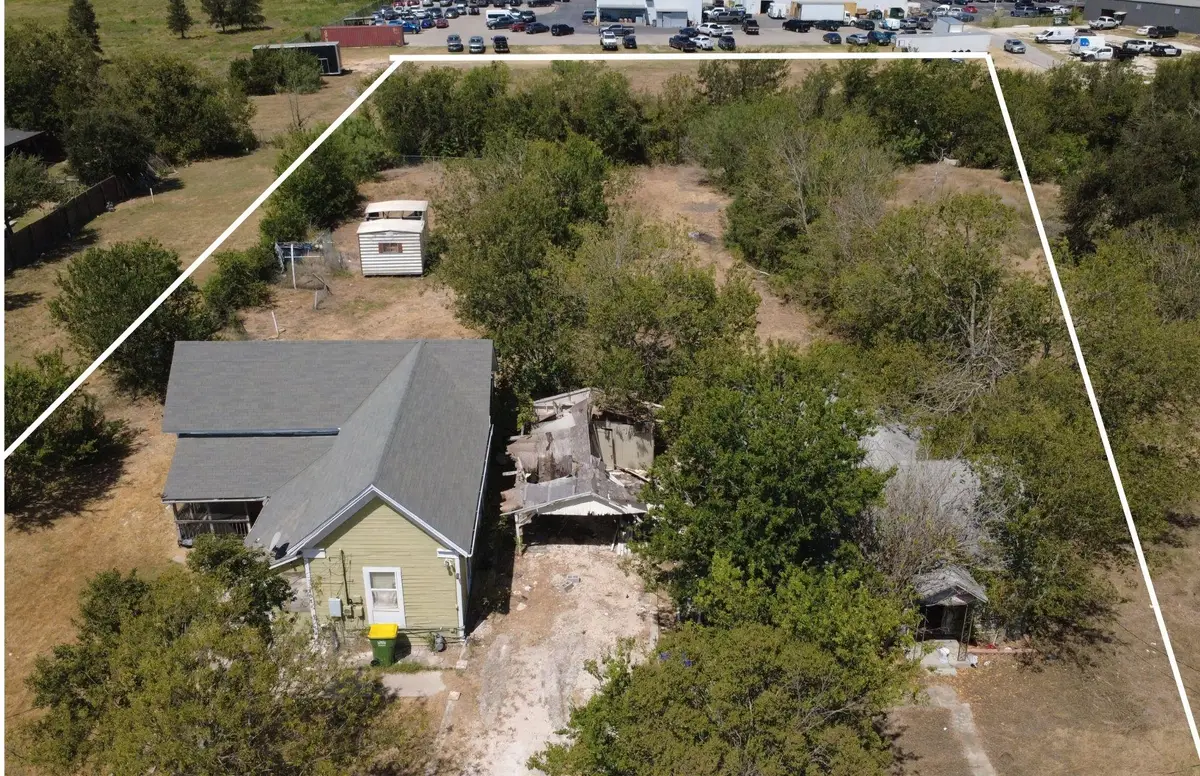 701 N Bastrop St, Manor, TX 78653 - #1