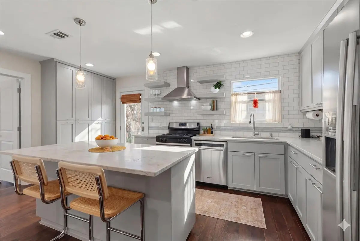 1110 W Oltorf St, Austin, TX 78704 - #1