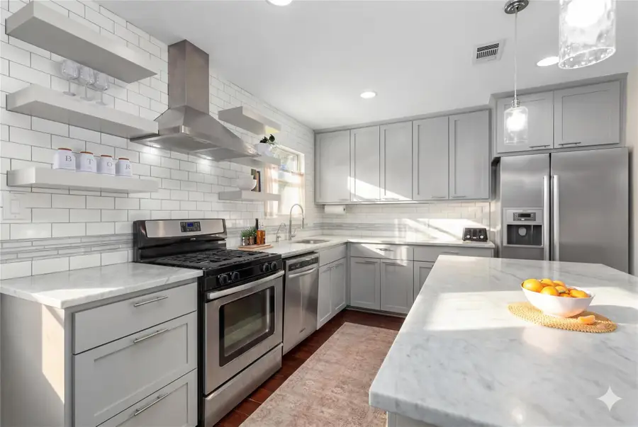 1110 W Oltorf St, Austin, TX 78704 - #2