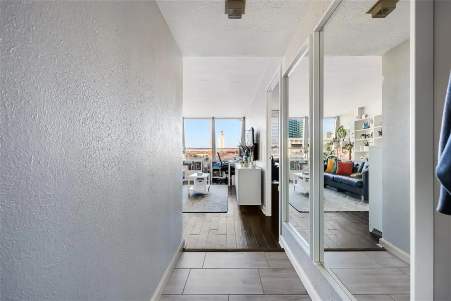 1800 Lavaca St #A-711, Austin, TX 78701 - #3