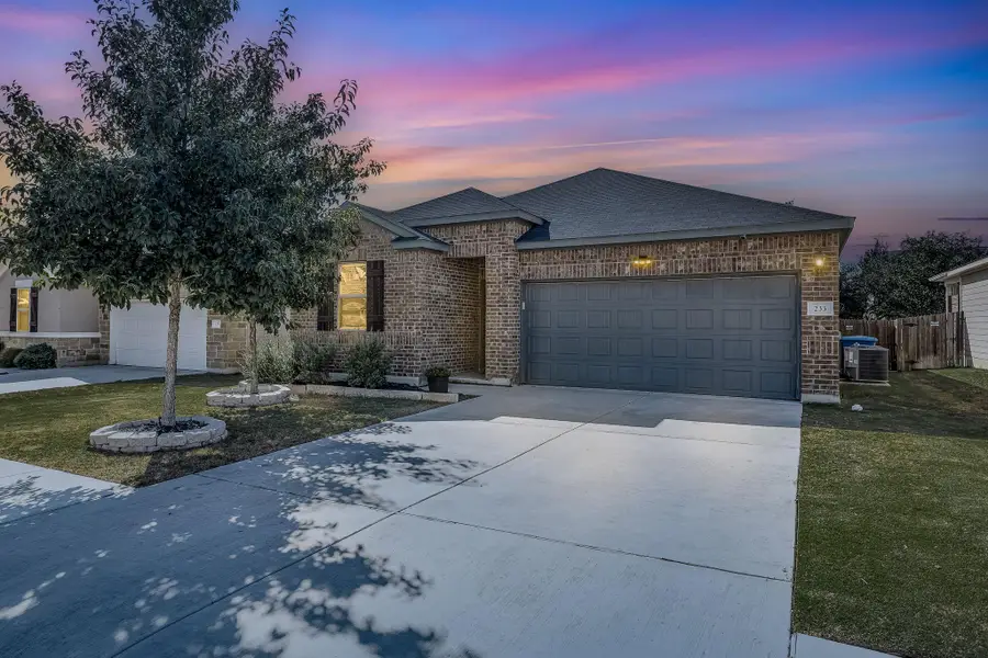 233 Magna Ln, Liberty Hill, TX 78642 - Image #2