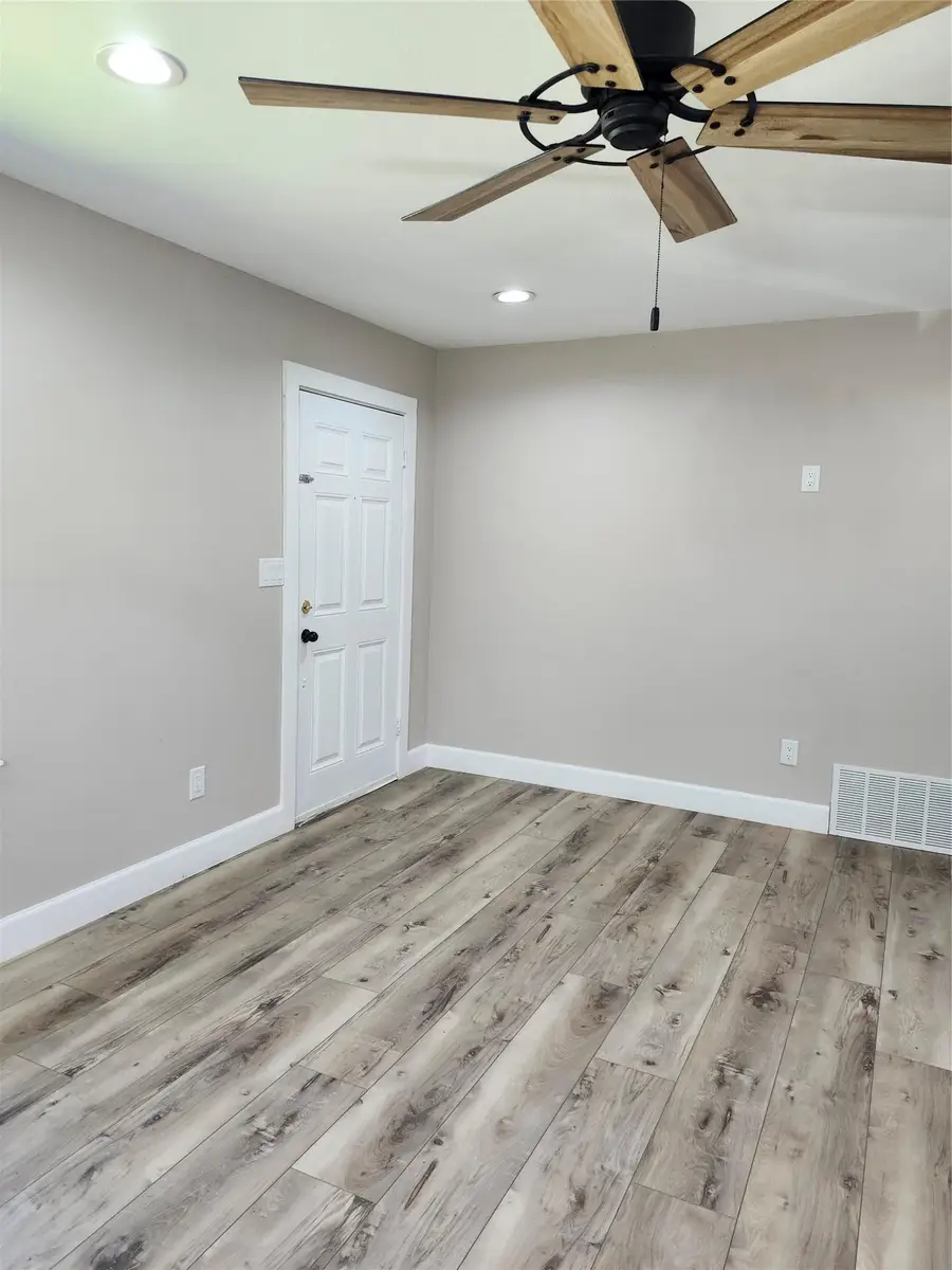 209 W Victory Ave, Temple, TX 76501 - #3