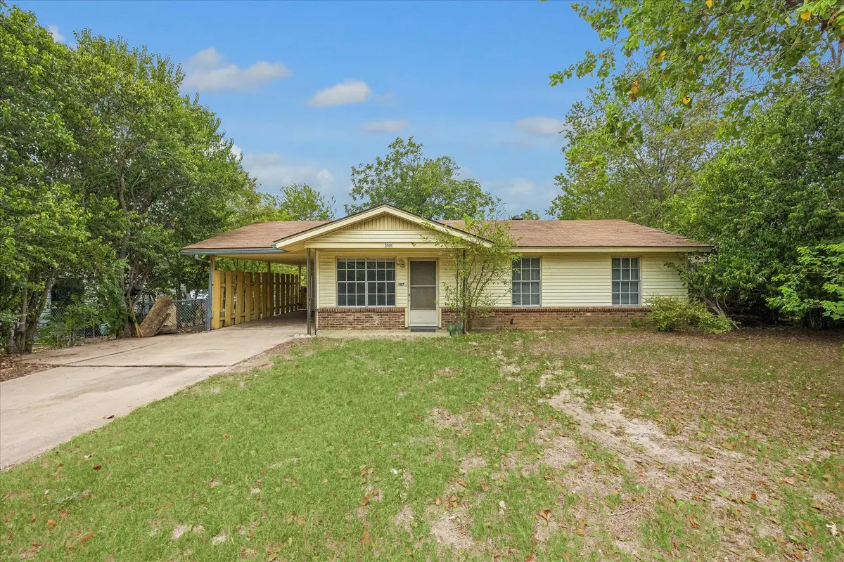 402 Bramble Dr, Austin, TX 78745 - #1