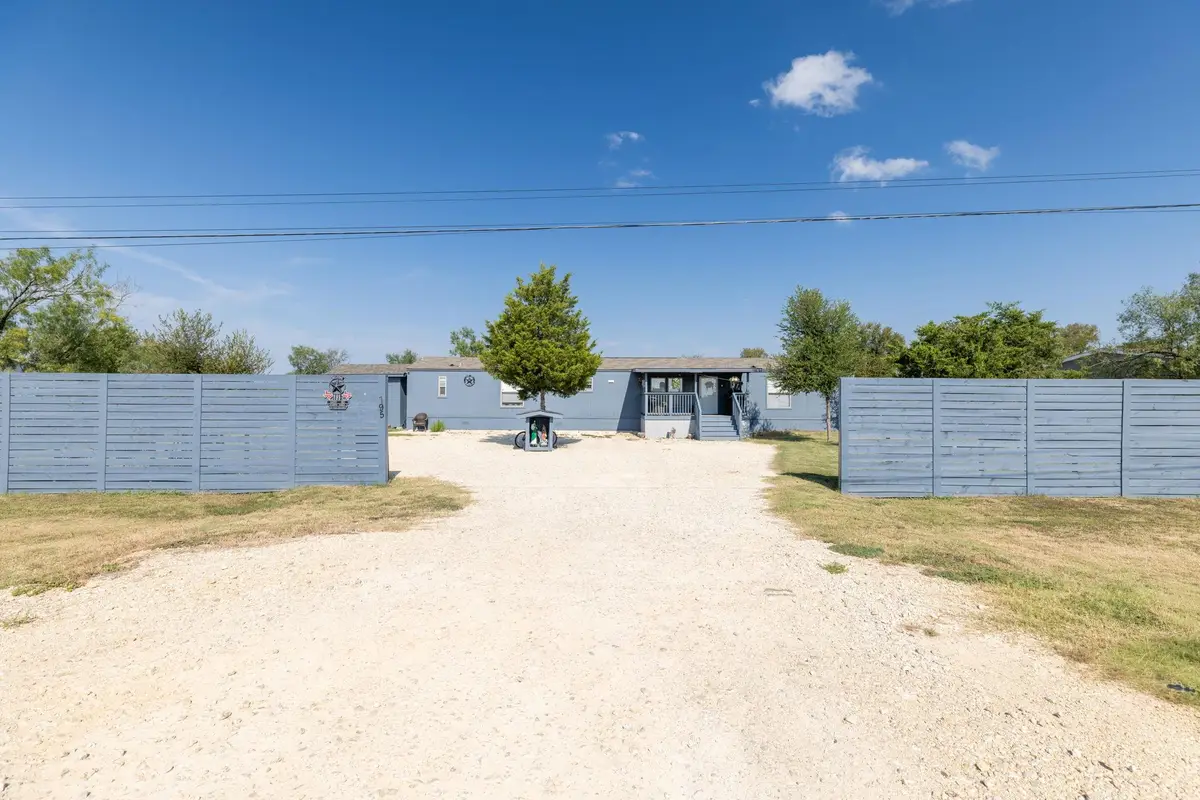 195 Gato Rd, Cedar Creek, TX 78612 - Image #1