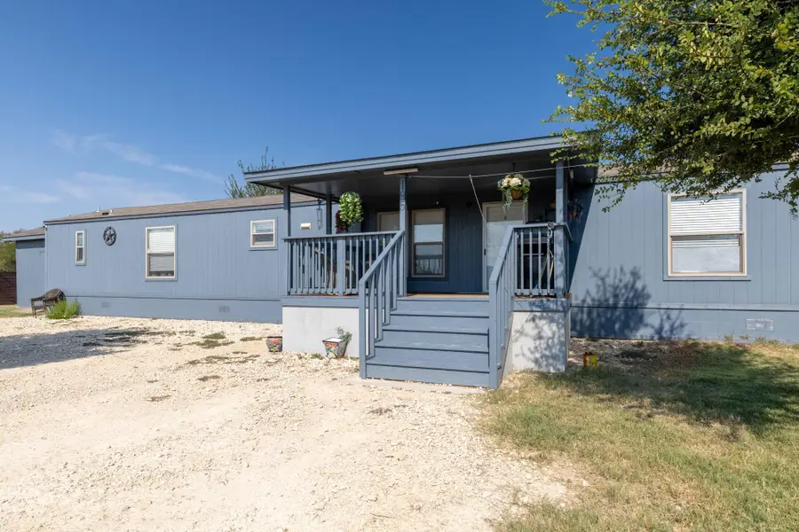 195 Gato Rd, Cedar Creek, TX 78612 - Image #2