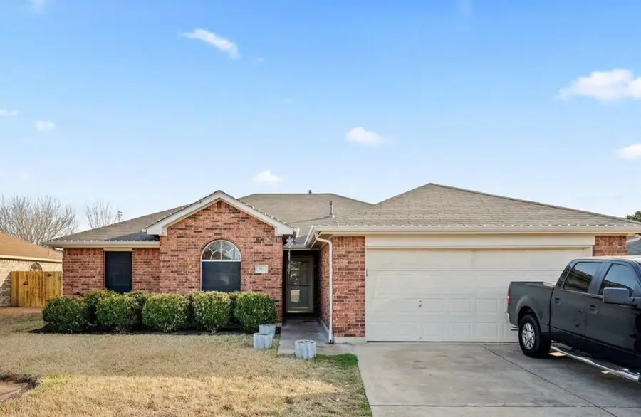 512 Mockingbird Ln, Lockhart, TX 78644 - #2