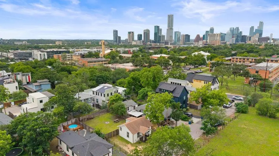 1909 College Row, Austin, TX 78702 - #2
