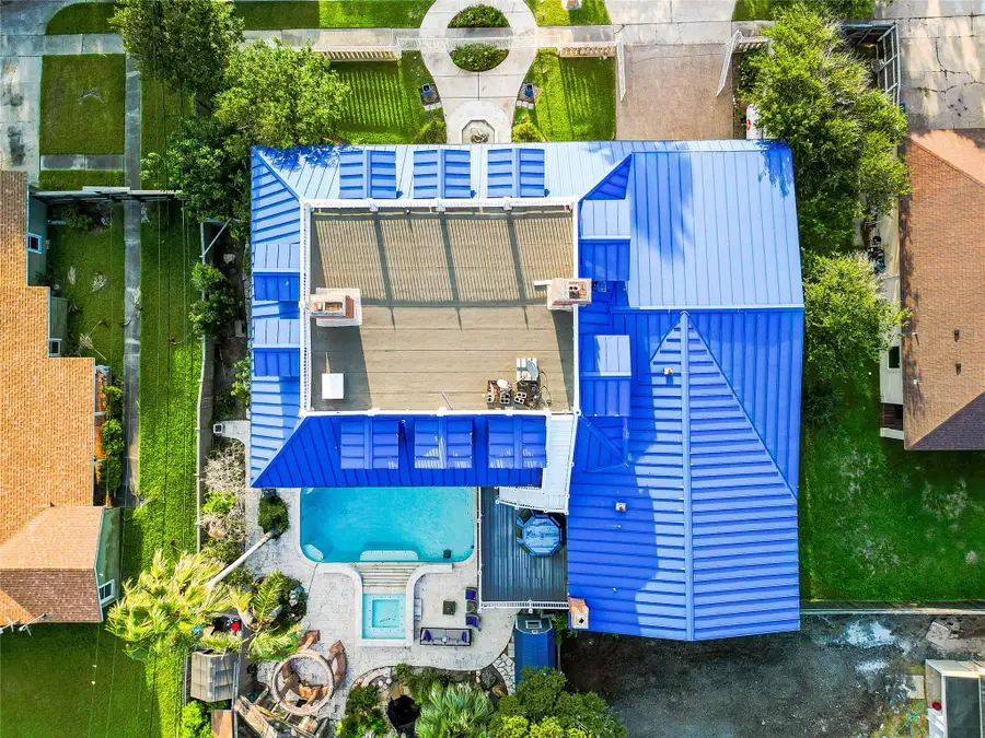 121 Glenmore St, Corpus Christi, TX 78412 - #2