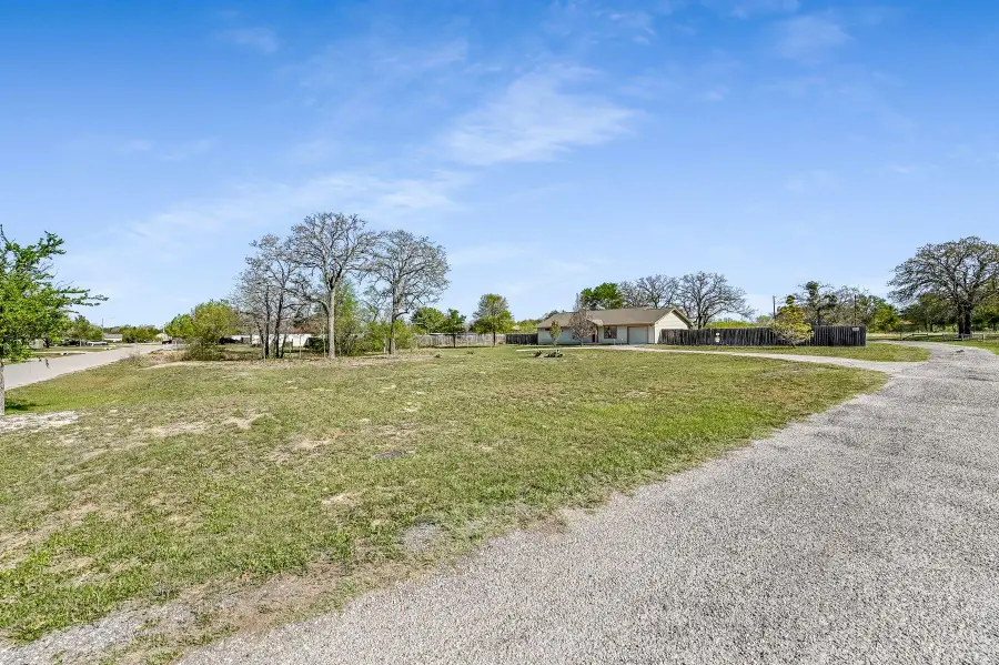 100 Acorn Trl, Cedar Creek, TX 78612 - #2