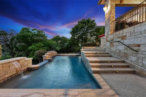 209 Rocky Coast Dr, Lakeway, TX 78738