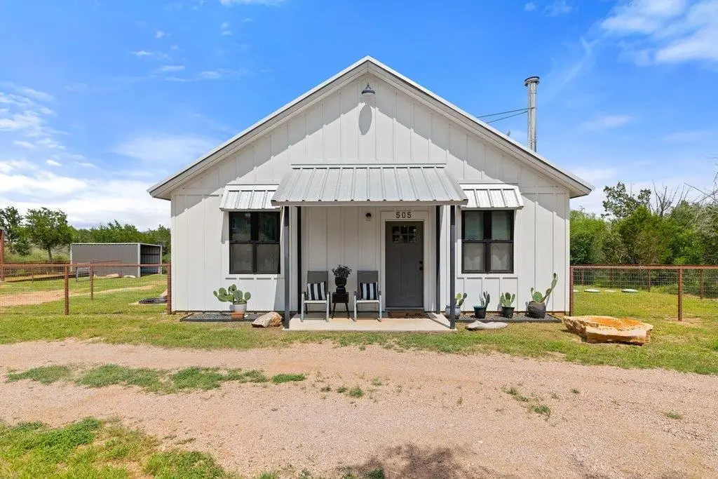 505 Broken Arrow Dr, Spicewood, TX 78669 - #1
