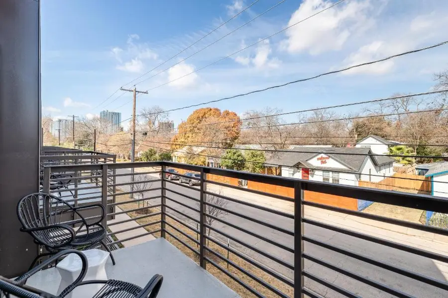 49 Navasota St #201, Austin, TX 78702 - #2