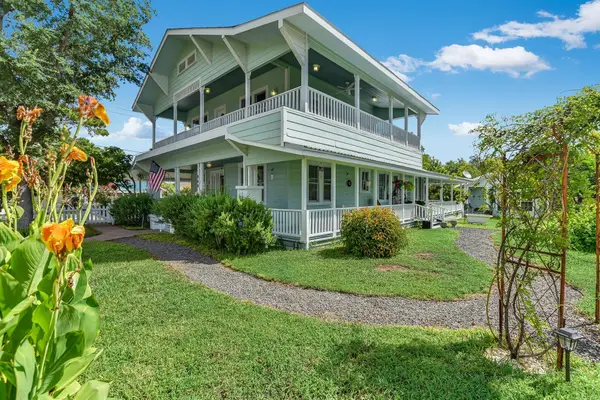 864 N Franklin St, La Grange, TX 78945