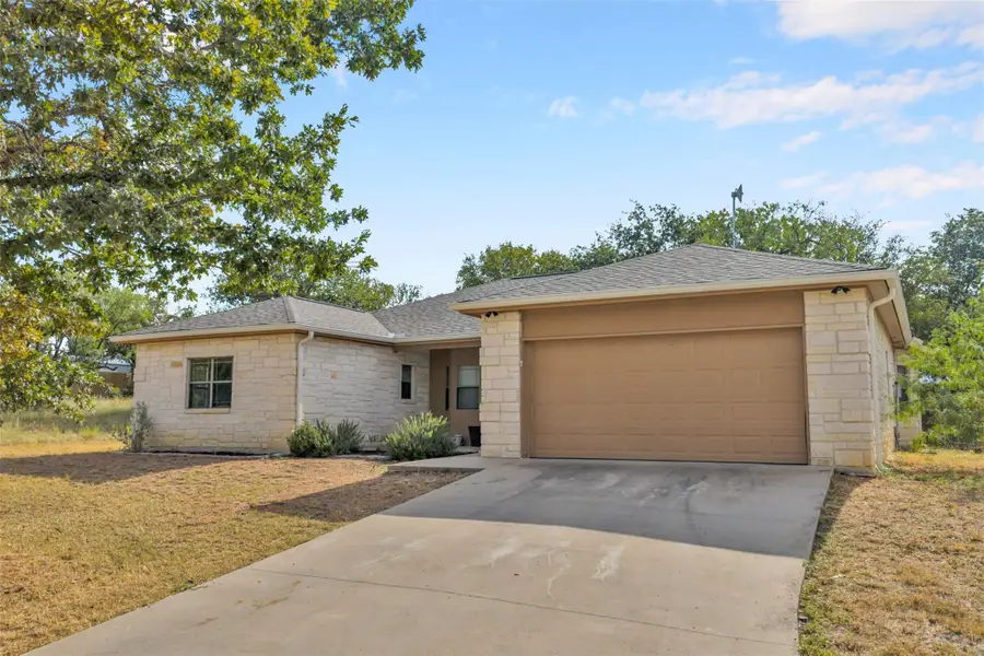 122 Eagle Point Dr, Kingsland, TX 78639 - Image #3