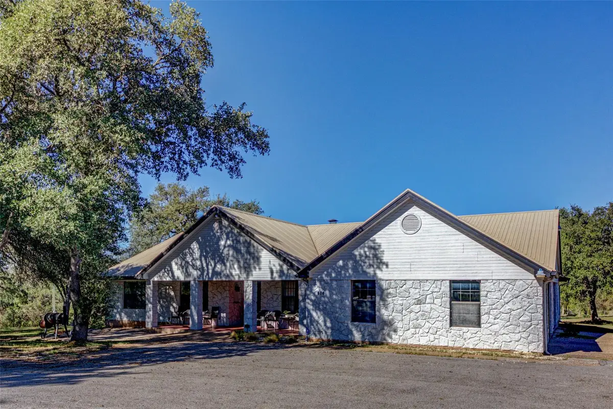 604 Oakwood Dr, Buda, TX 78610 - Image #1