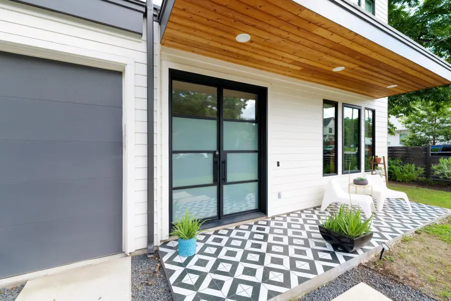 2201 E 16th St, Austin, TX 78702 - #2