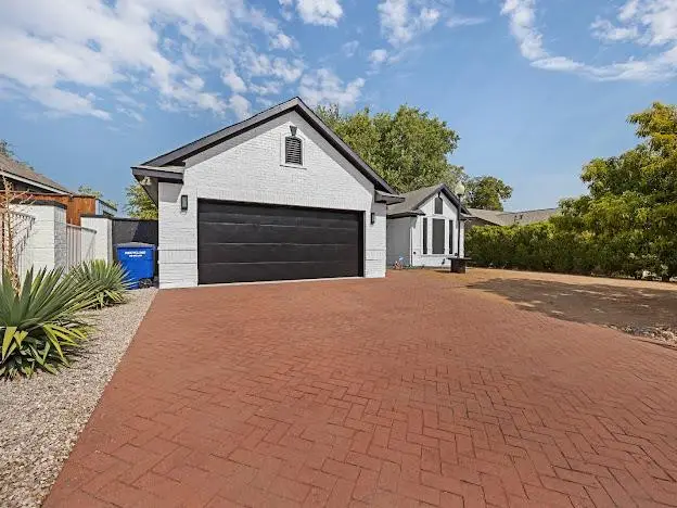 10901 Parkfield Dr, Austin, TX 78758 - #2