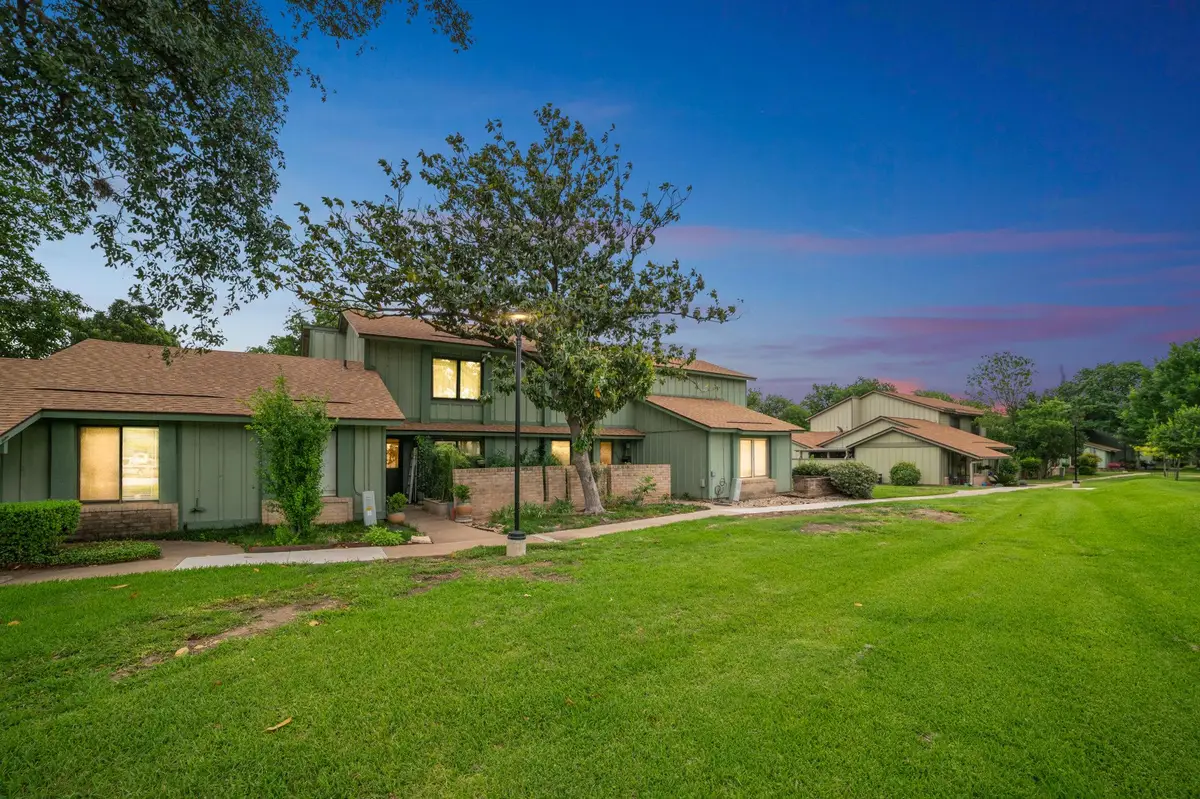 5007 Fort Clark Dr, Austin, TX 78745 - #1