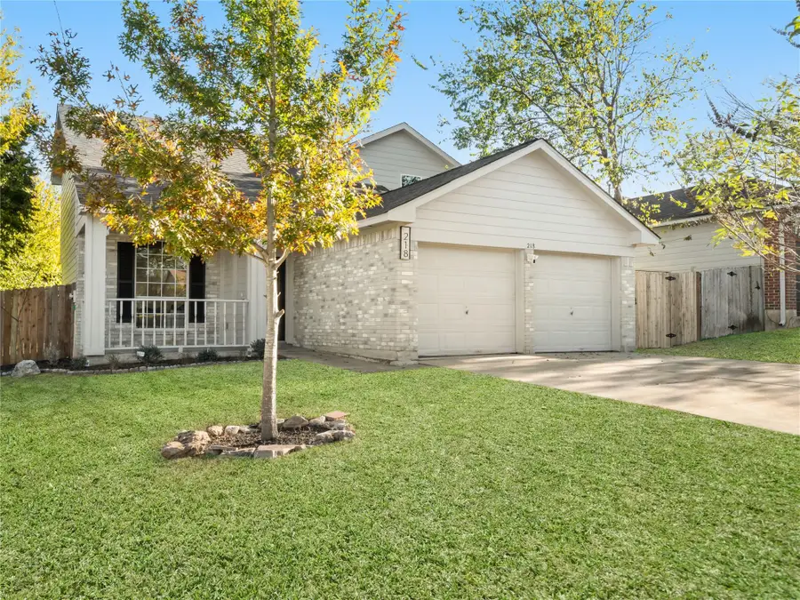 218 Crystal Knoll Blvd, Georgetown, TX 78626 - Image #2