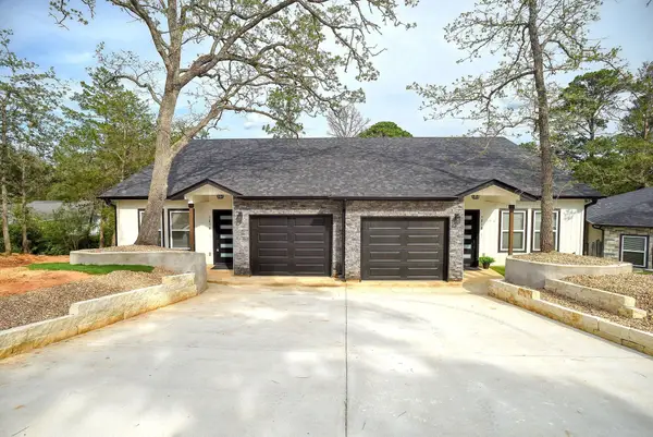 121 S Kanaio Dr, Bastrop, TX 78602