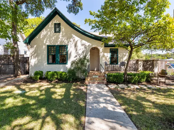 2825 Shoal Crest Ave, Austin, TX 78705