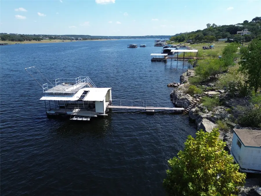 20914 W Lakeshore Dr, Spicewood, TX 78669 - Image #2