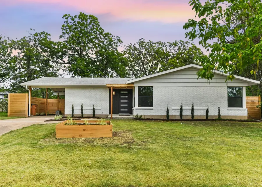 7503 Carriage Dr, Austin, TX 78752 - #2