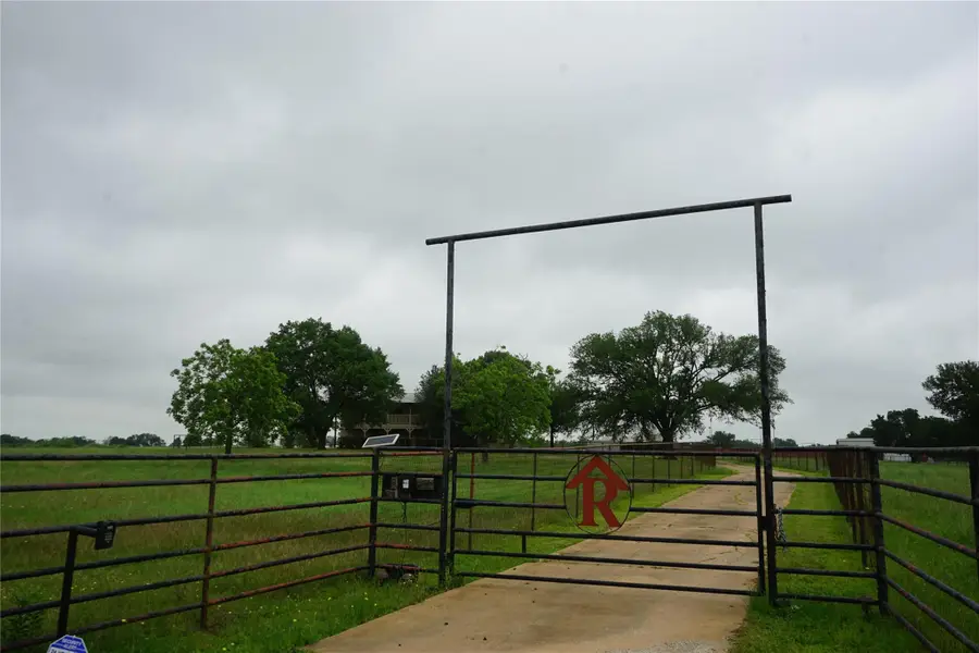 1454 Red Town Rd, Elgin, TX 78621 - #3
