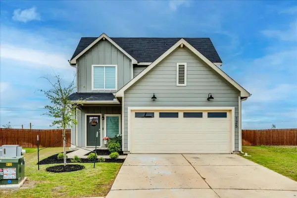 125 Frogmore Loop, Uhland, TX 78640