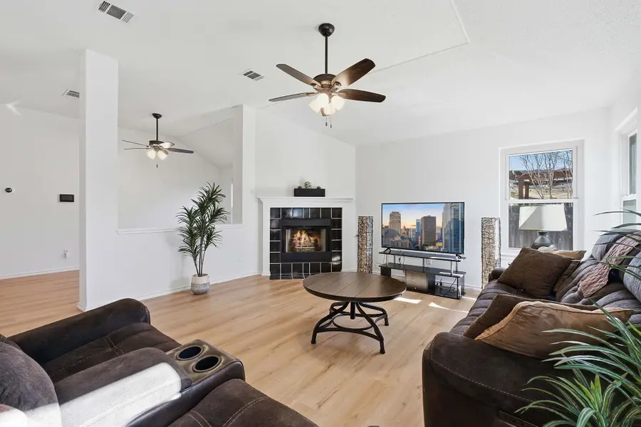 1203 Crossvine Way, Pflugerville, TX 78660 - Image #2